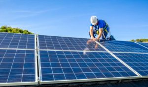 Installation et mise en production des panneaux solaires photovoltaïques à Claira